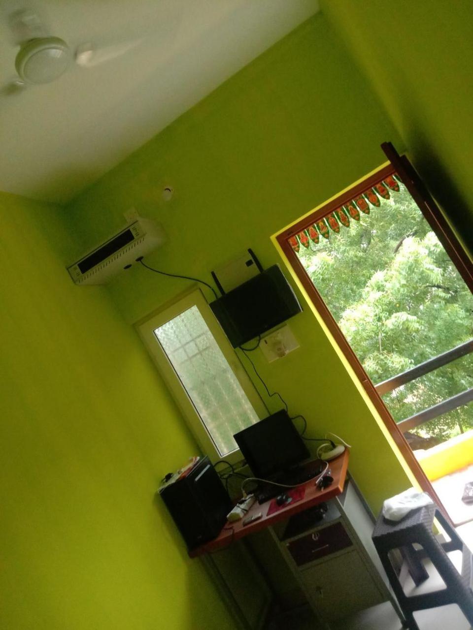 Thendral Hostel Monthly Rental Pondicherry Bagian luar foto